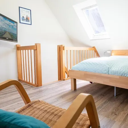 Apartment Alte Bergstrasse 8a, 22 *