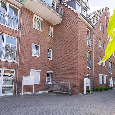Alte Bergstraße 8a, 22 Apartment *
