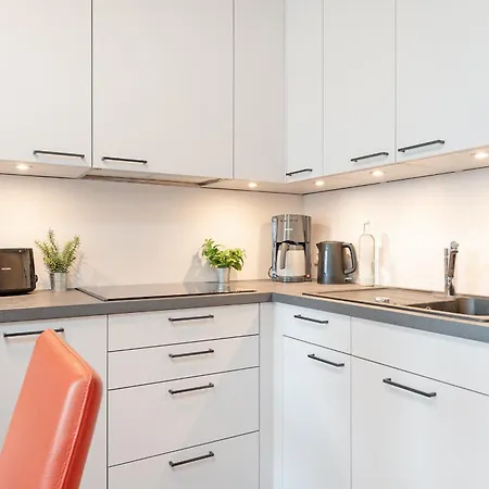 Alte Bergstraße 8a, 22 Apartment